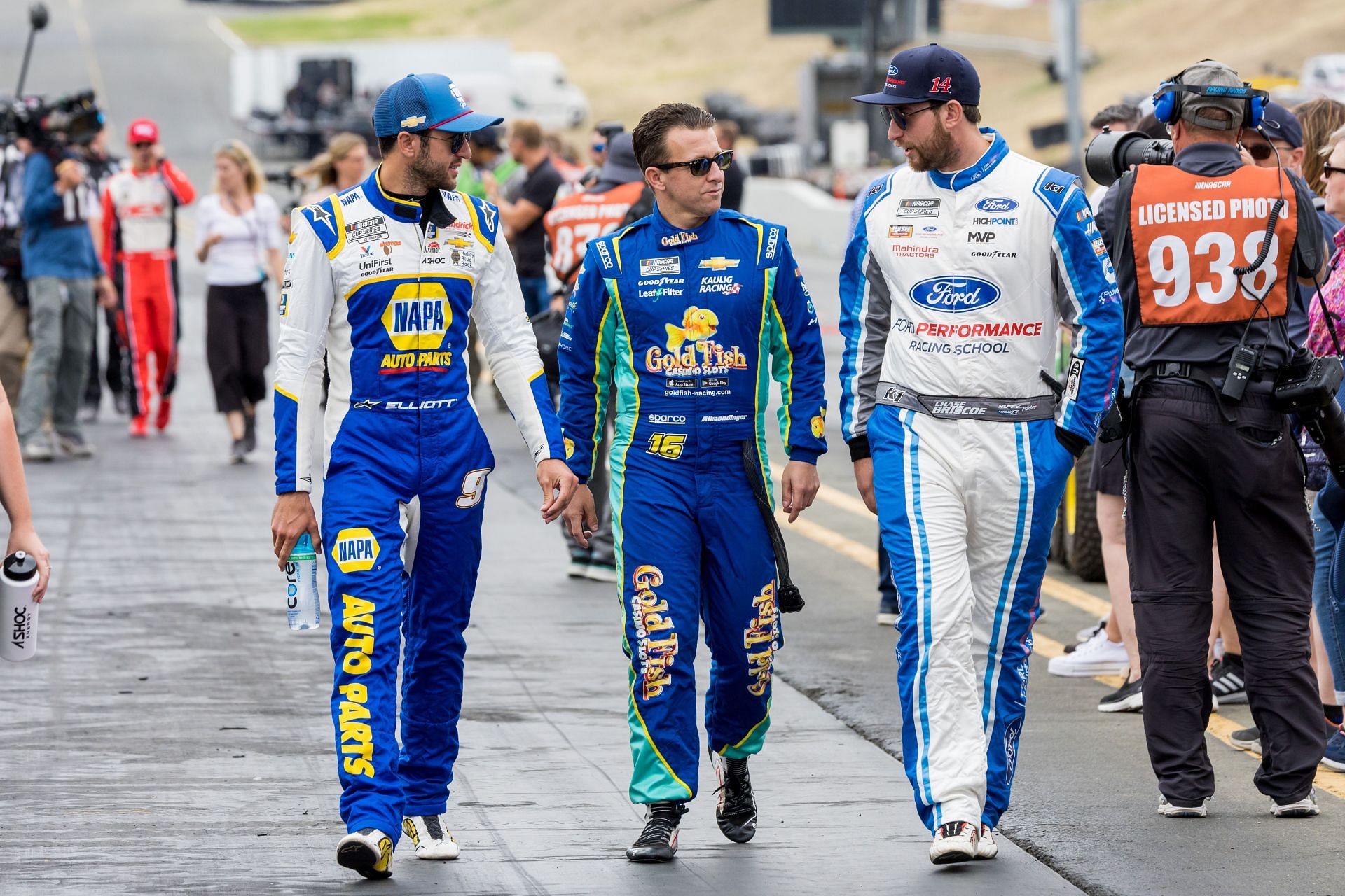 (L-R) Chase Elliott, AJ Allmendinger, and Chase Briscoe before the 2022 NASCAR Cup Series race at Sonoma. Source: Getty